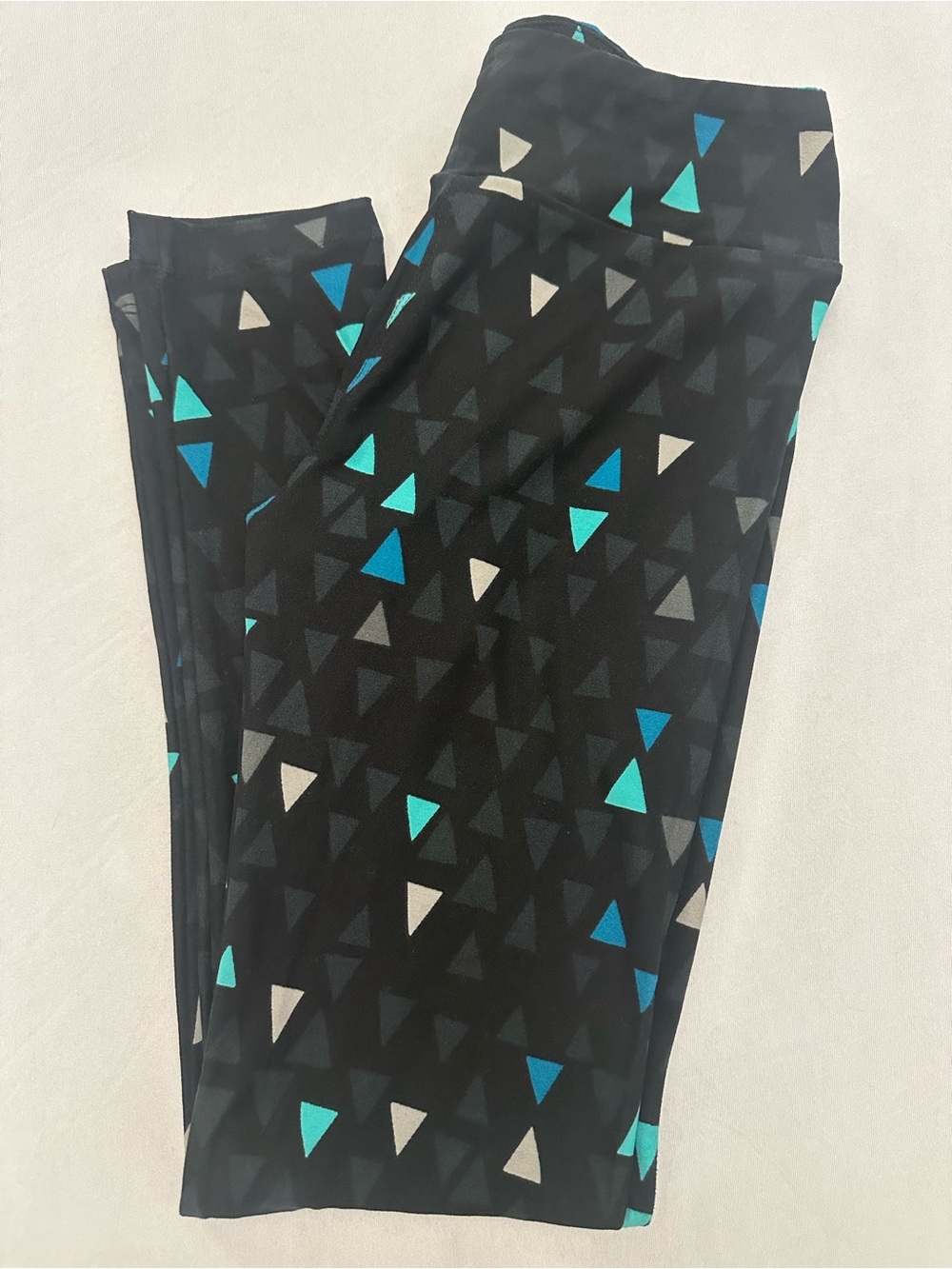 LuLaRoe OS Black Leggings with Teal, Blue and White Triangle Print